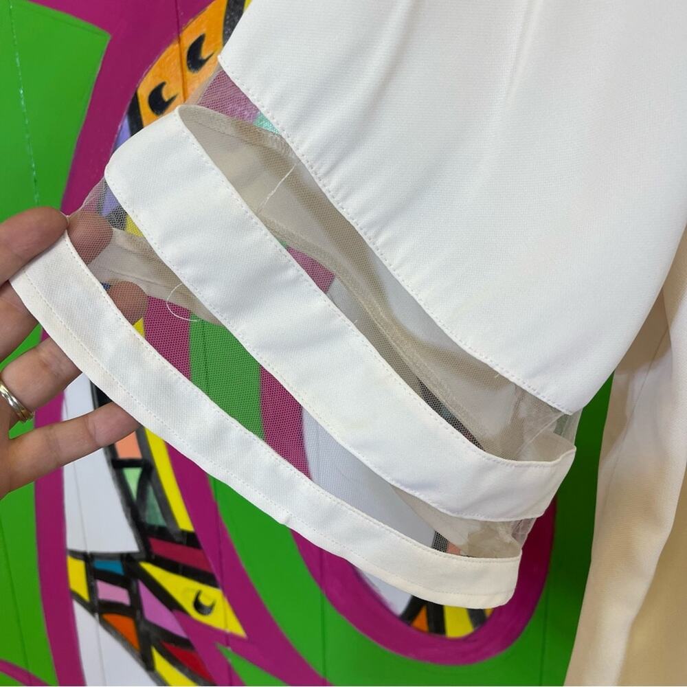 Zenana, 3/4 Sleeve Blouse with Sheer Stripes. Size 1X. In excellent condition! - Picture 2 of 6